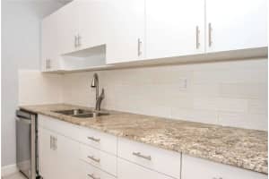 19355 Turnberry Way, Miami, FL 33180 - MLS#B26004701