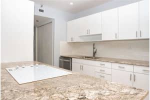 19355 Turnberry Way, Miami, FL 33180 - MLS#B26004701