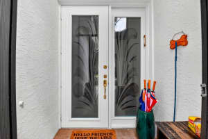 8227 Seahorse Cove Boulevard, Lake Worth, FL 33467 - MLS#B26004789