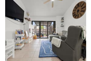 2331 Peach Court, Pembroke Pines, FL 33026 - MLS#B26004845