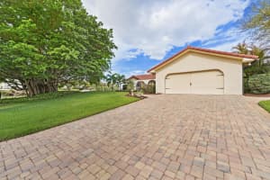 4176 Fairway Court, Stuart, FL 34997 - MLS#B26004873