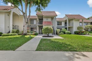 5561 Fairway Park Drive, Boynton Beach, FL 33437 - MLS#B26004883
