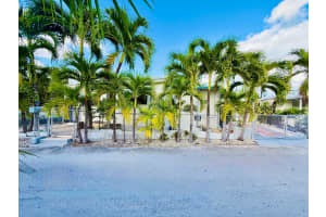 2285 136th Lane, North Miami Beach, FL 33181 - MLS#B26004892