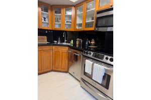 1700 Presidential Way 103, West Palm Beach, Fl 33401, West Palm Beach