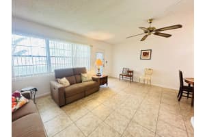 1146 Cambridge G, Deerfield Beach, FL 33442, Deerfield Beach, FL 33442 - MLS#B26004904