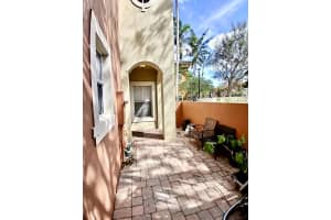 247 Lake Monterey Circle, Boynton Beach, FL 33426 - MLS#B26004921