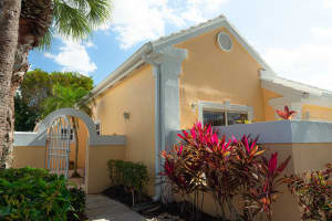 1100 Lytham Court, West Palm Beach, FL 33411 - MLS#B26004961