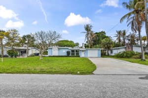 1919 Mimosa Avenue, Fort Pierce, FL 34949 - MLS#B26004964