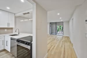 5220 Las Verdes Circle, Delray Beach, FL 33484 - MLS#B26005019