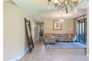 10527 10th Street, Plantation, FL 33322 - MLS#B26005034