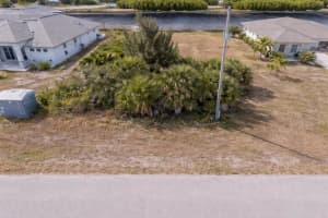 15060 Alsask Circle, Port Charlotte, FL 33981 - MLS#B26005075