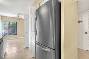 5869 Sugar Palm Court, Delray Beach, FL 33484 - MLS#B26005090