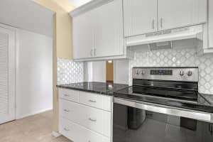 5869 Sugar Palm Court, Delray Beach, FL 33484 - MLS#B26005090