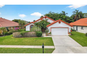 2453 Stonegate Drive, Wellington, FL 33414 - MLS#B26005119