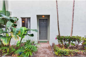 3167 Laurel Ridge Circle, Riviera Beach, FL 33404 - MLS#B26005155