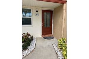 307 Lake Evelyn Drive, West Palm Beach, FL 33411 - MLS#B26005220