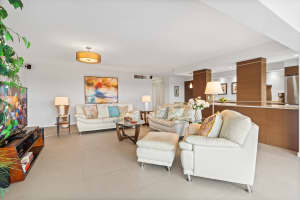 3050 47th Court, Fort Lauderdale, FL 33308 - MLS#B26005228