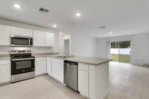 3226 Nutley Street, Port Saint Lucie, FL 34953 - MLS#B26005252