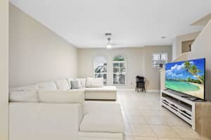 1033 17th Way, Fort Lauderdale, FL 33304 - MLS#B26005272