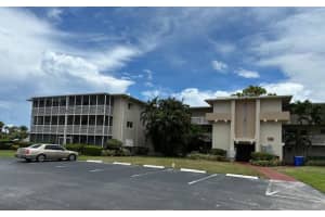 2562 N Garden Dr Drive N 305, Lake Worth, Fl 33461, Lake Worth