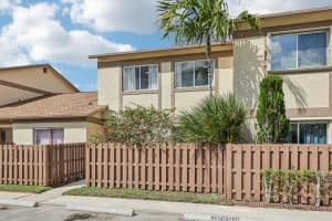 10625 30th Place, Sunrise, FL 33322 - MLS#B26005325