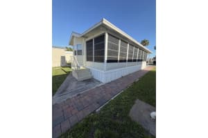 6673 56th Lane, Okeechobee, FL 34974 - MLS#B26005342