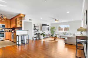 9 19th Court, Wilton Manors, FL 33305 - MLS#B26005344