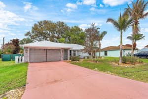 2114 Midtown Road, Port Saint Lucie, FL 34952 - MLS#B26005382