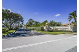 3223 Lakeview Circle, Hutchinson Island, FL 34949 - MLS#B26005387