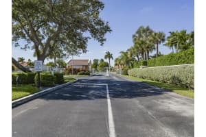 3223 Lakeview Circle, Hutchinson Island, FL 34949 - MLS#B26005387