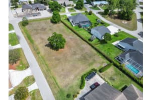 6871 Cherokee Avenue, Fort Myers, FL 33905 - MLS#B26005436