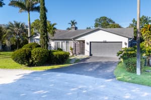 4507 Norfolk Island Pine Drive, Tamarac, FL 33319 - MLS#B26005472