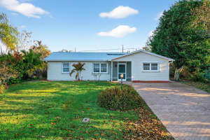 2315 19th Court, Jensen Beach, FL 34957 - MLS#B26005498