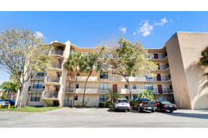 3450 Blue Lake Drive, Pompano Beach, FL 33064 - MLS#B26005504