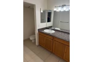 637 Executive Center Drive, West Palm Beach, FL 33401 - MLS#B26005517