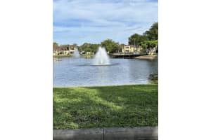 4863 Via Palm Lakes 808, West Palm Beach, Fl 33417, West Palm Beach