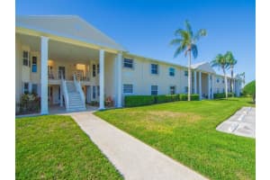 373 Grove Isle Circle, Vero Beach, FL 32962 - MLS#B26005537