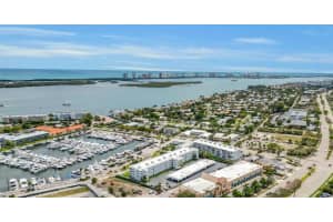 907 Marina Drive, North Palm Beach, FL 33408 - MLS#B26005541