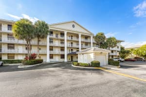 1721 Whitehall Drive, Davie, FL 33324 - MLS#B26005550