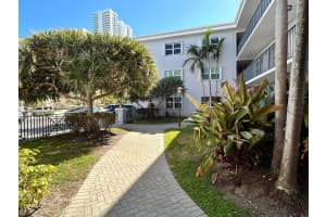 2600 Ocean Drive, Hollywood, FL 33019 - MLS#B26005587