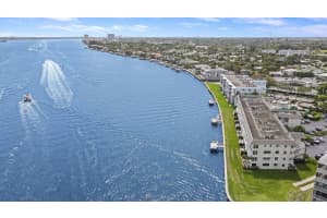 52 Yacht Club Drive, North Palm Beach, FL 33408 - MLS#B26005602