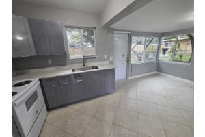 5720 Cleveland Street, Hollywood, FL 33021 - MLS#B26005603