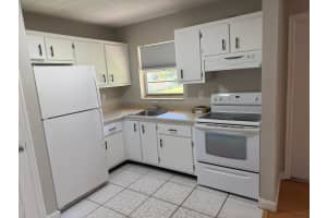 5174 6th Avenue, Oakland Park, FL 33334 - MLS#B26005622