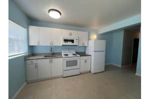 708 Avenue I A, Fort Pierce, FL 34950, Fort Pierce, FL 34950 - MLS#B26005641