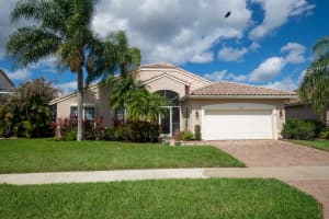 425 Shoreview Drive, Port Saint Lucie, FL 34986 - MLS#B26005671