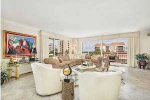 4100 Ocean Drive, Singer Island, FL 33404 - MLS#B26005679