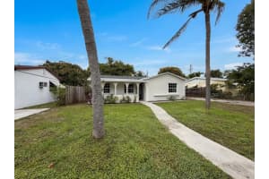 417 2nd Street, Boynton Beach, FL 33435 - MLS#B26005701