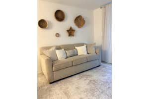 2650 49th Avenue, Lauderdale Lakes, FL 33313 - MLS#B26005711