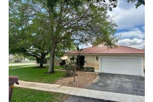 6100 Falcons Lea Drive, Davie, FL 33331 - MLS#B26005723