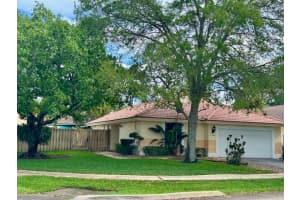 6100 Falcons Lea Drive, Davie, FL 33331 - MLS#B26005723